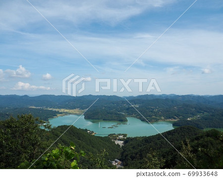 Daecheong Lake and Mountains, Chungcheongbuk-do, Korea Daecheong Lake and Mountains, Chungcheongbuk-do, Korea 69933648