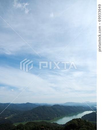 Daecheong Lake and Mountains, Chungcheongbuk-do, Korea Daecheong Lake and Mountains, Chungcheongbuk-do, Korea 69933649