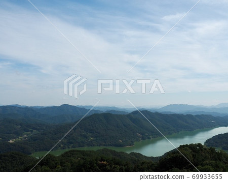 Daecheong Lake and Mountains, Chungcheongbuk-do, Korea Daecheong Lake and Mountains, Chungcheongbuk-do, Korea 69933655