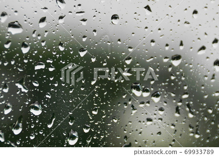 雨 69933789