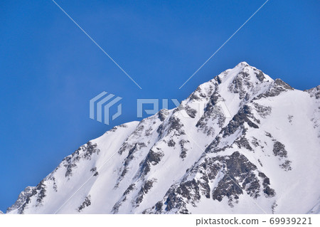 冬季北阿爾卑斯山西高草 冬季北阿爾卑斯山西高草 69939221