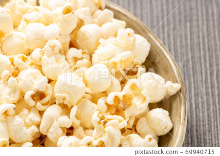 popcorn. popcorn. 69940715