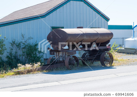 Canada Yellowknife Canada Yellowknife 69941606