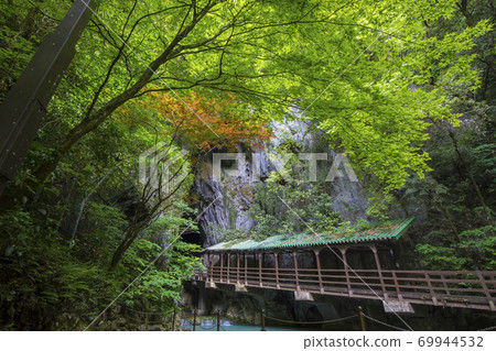 Yamaguchi Prefecture Mine City Akiyoshido Cave Cave River Entrance Yamaguchi Prefecture Mine City Akiyoshido Cave Cave River Entrance 69944532
