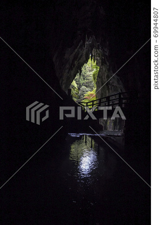 Yamaguchi Prefecture Mine City Akiyoshido Cave Cave River Entrance Yamaguchi Prefecture Mine City Akiyoshido Cave Cave River Entrance 69944807