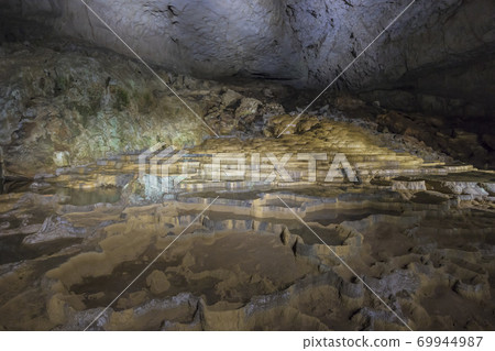 Akiyoshido Cave, Mine City, Yamaguchi Prefecture, Limestone Cave, River Akiyoshido Cave, Mine City, Yamaguchi Prefecture, Limestone Cave, River 69944987