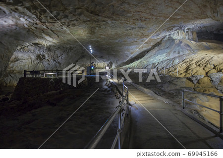 Akiyoshido Cave, Mine City, Yamaguchi Prefecture, Limestone Cave, River 69945166