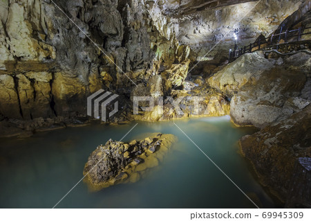Akiyoshido Cave, Mine City, Yamaguchi Prefecture, Limestone Cave, River 69945309