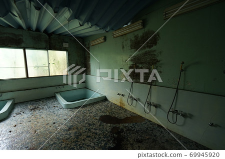 Ruins Higashi Karuizawa Park Land Fishing Park Matsuida Town, Annaka City, Gunma Prefecture Abandoned Hotel Hotel Abandoned Ryokan Ryokan 69945920