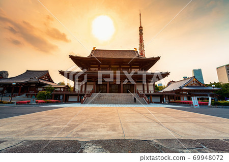 Zojoji Buddhist temple in Tokyo, Japan Zojoji Buddhist temple in Tokyo, Japan 69948072