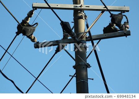 Telegraph pole 69948134