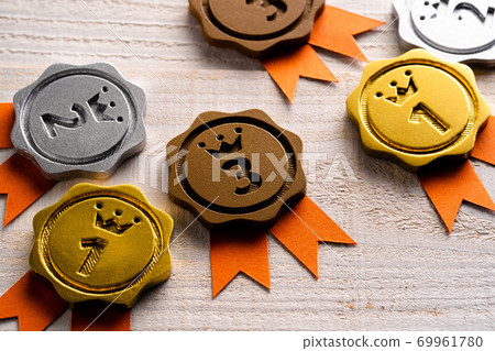 Medal rush image gold, silver and bronze 69961780