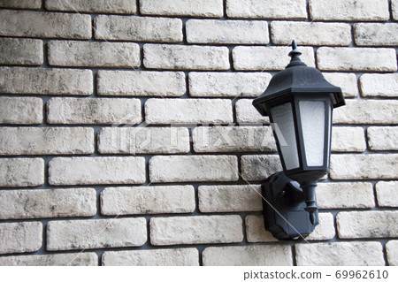 Front door light 69962610