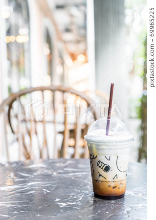 iced cappuccino coffee 69965225