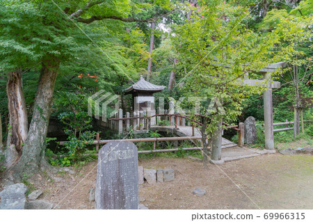Hozumiji Temple (Mt. Tenno, Mt. Jippo) Hozumiji Temple (Mt. Tenno, Mt. Jippo) 69966315