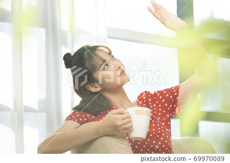 婦女生活方式放鬆 婦女生活方式放鬆 69970089