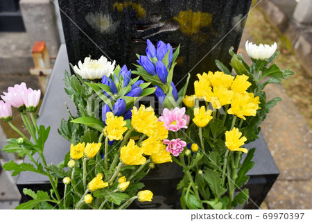 參觀墳墓 參觀墳墓 69970397