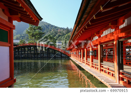 Hiroshima Prefecture Autumn Hatsukaichi City Miyajima Itsukushima Shrine 69970915