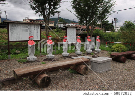 Kasa Jizo and Rokujizo, Hakuba Village, Nagano Prefecture 69972932