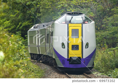 北海道清水町的特快十勝彎道(261系列) 北海道清水町的特快十勝彎道(261系列) 69973102