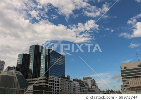 大城市東京池袋的建築物 大城市東京池袋的建築物 69973744