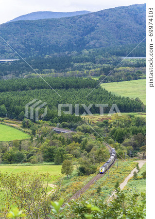 從北海道增田山（261系列）新得町看到的特快大空座 69974103