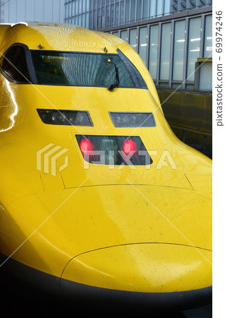 Doctor yellow Doctor yellow 69974246