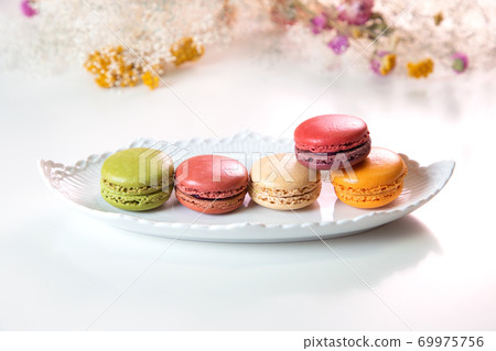 Colorful macaroons on a plate 69975756