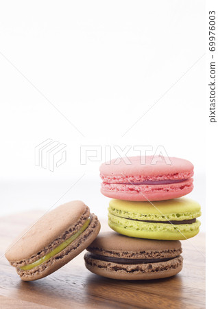 Stacked macaroons (photographing cooperation Milty Coco) Stacked macaroons (photographing cooperation Milty Coco) 69976003
