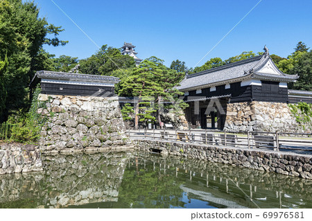 高知縣高知市高知城堡塔和追逐門 高知縣高知市高知城堡塔和追逐門 69976581