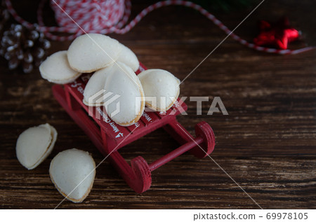 Traditional Christmas sweets in Spain. 69978105