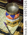 Japanese Orin placed between Buddha 69979326