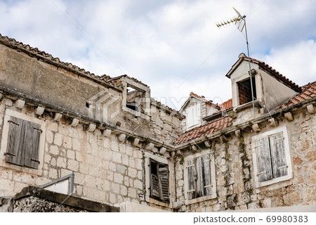 Abandoned house on the island of Vis, Croatia Abandoned house on the island of Vis, Croatia 69980383