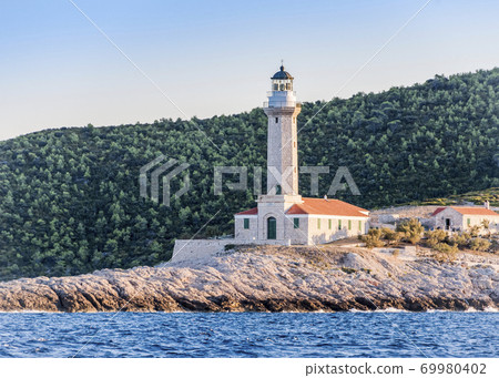 Lighthouse on the island of Vis in the Mediterranean sea 69980402