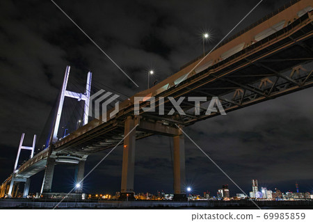 橫濱/港未來21辦公室照明/橫濱海灣大橋（TOWERS Milight） 69985859