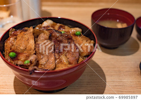 北海道特產帶廣豬肉碗 北海道特產帶廣豬肉碗 69985897