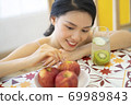 Women's lifestyle relaxing diet detox 69989843