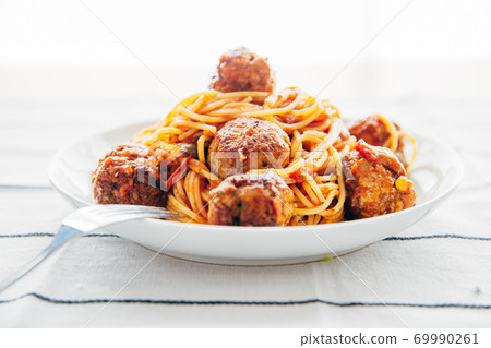 肉丸意粉 肉丸意粉 69990261