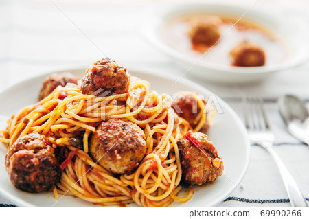 Meatball spaghetti Meatball spaghetti 69990266