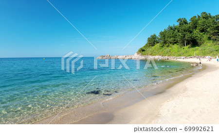 The beach of Yurihama Town 69992621