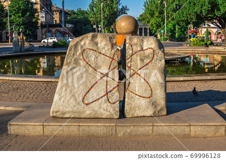 Fountain of life in Zaporozhye, Ukraine Fountain of life in Zaporozhye, Ukraine 69996128