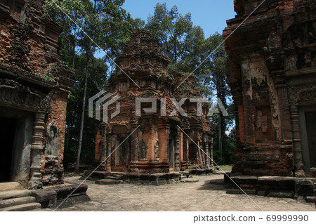 Angkor Roluos Ruins Preah Ko Angkor Roluos Ruins Preah Ko 69999990