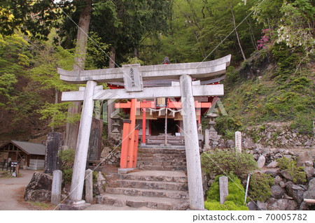Oni Jigoku Inari Shrine in Tango Amanohashidate Oeyama National Park Oni Jigoku Inari Shrine in Tango Amanohashidate Oeyama National Park 70005782