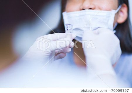PCR PCR測試Corona醫療業務[Corona疾病的醫學圖像] 70009597