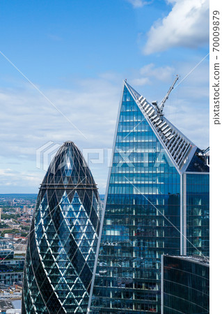 Office buildings in London Office buildings in London 70009879