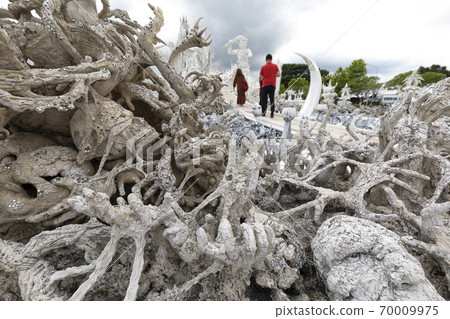 White temple in Chiang Rai Wat Rong Khun 70009975