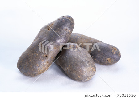 Purple potatoes Purple potatoes 70011530