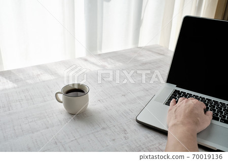 遠程辦公和在家工作 70019136