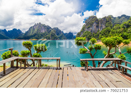 Beautiful lake with mountains at Ratchaprapha Dam or Khao Sok National Park, Thailand Beautiful lake with mountains at Ratchaprapha Dam or Khao Sok National Park, Thailand 70021753