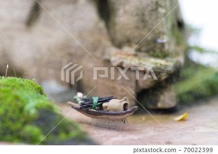 a Bonsai and Penjing landscape with miniature. 70022399